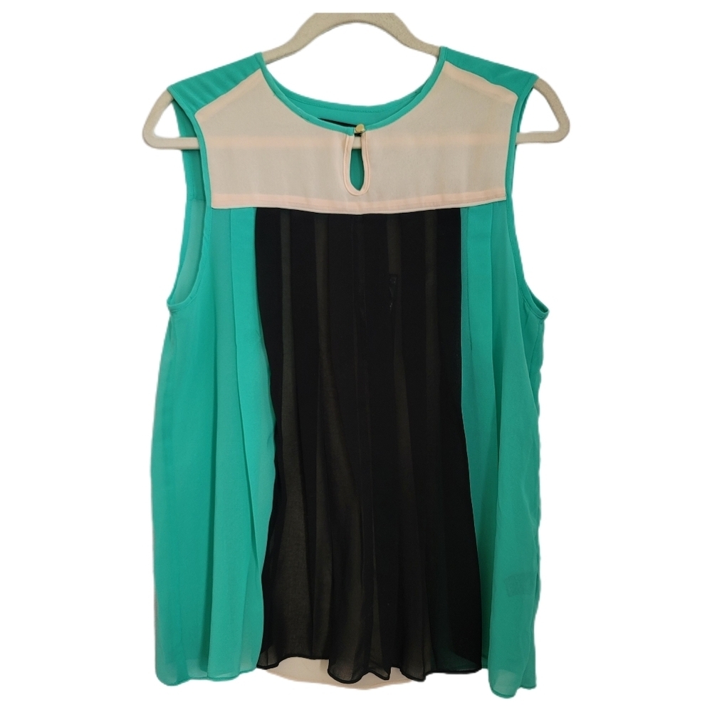 Vertigo Top Womens M Medium Green Sleeveless Blouse